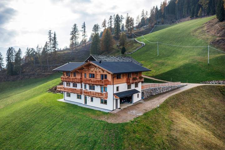 Estúdio inteiro, Apartamento Estúdio 'Apartment Ocher' com vista para a montanha, jardim partilhado e acesso Wi-Fi in Ultimo, Ortler Alps