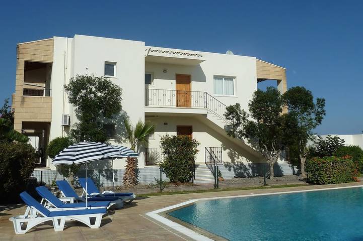 Vacation rental for 4 people, with Terrace and Yard as well as Pool in Northern Cyprus
