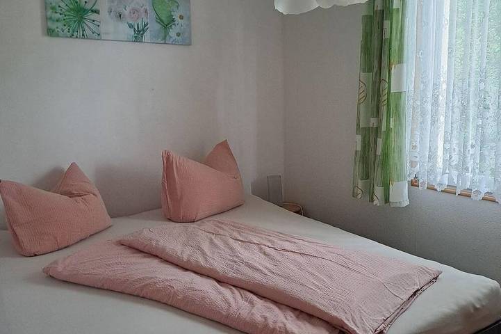 Ganze Wohnung, Weinberg-Bungalow 13, 2 Schlafräume - Ferienhäuser Weinberg Prossen in Porschdorf, Bad Schandau
