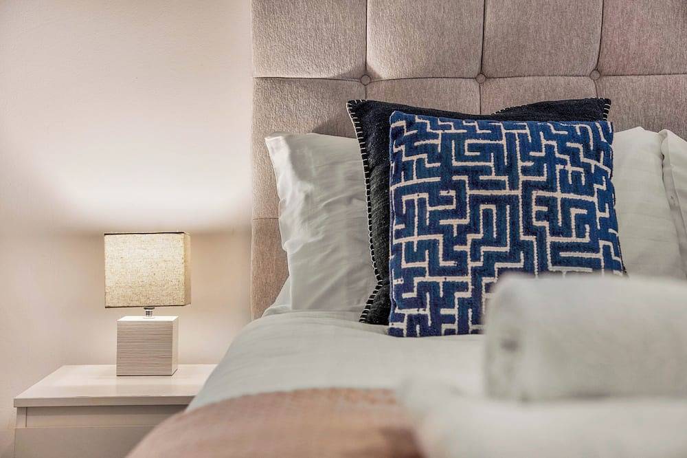 Entire apartment, Whiskawayhomes - St Stephens Court - Apartment 2 in Worcester, Worcestershire