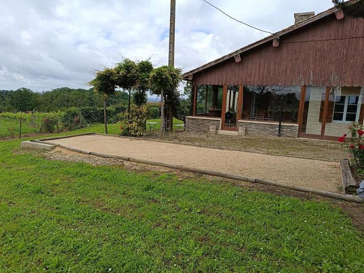 Location de vacances pour 6 personnes, avec jardin et vue à Virazeil - 3