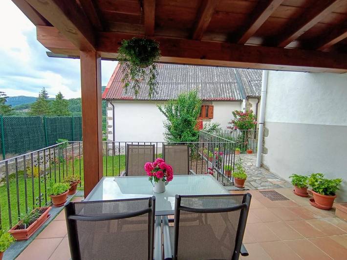 Casa rural para 6 personas, con vistas y jardín en Valle de Aezkoa - 2