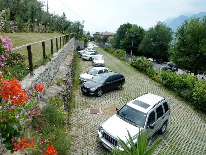 Location de vacances pour 2 personnes, avec jacuzzi ainsi que piscine et jardin à Malcesine - 4