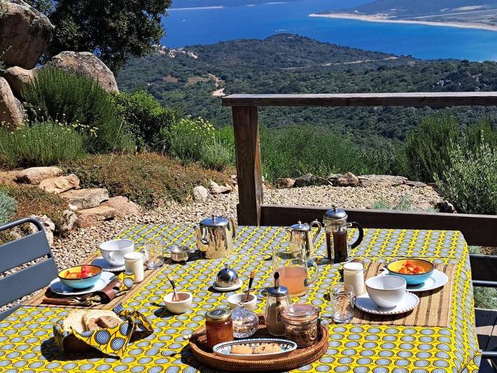 Maison d’hôte pour 2 personnes, avec vue ainsi que terrasse et jardin à Belvédère-Campomoro - 3