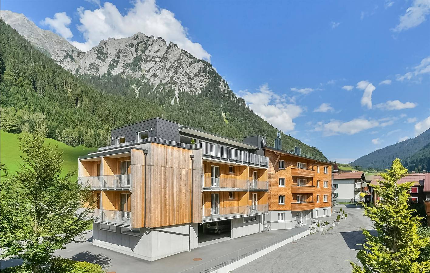 Geheel vakantieappartement, Bergzicht Appartement met Sauna & Parkeerplaats in Klösterle, Arlbergpas