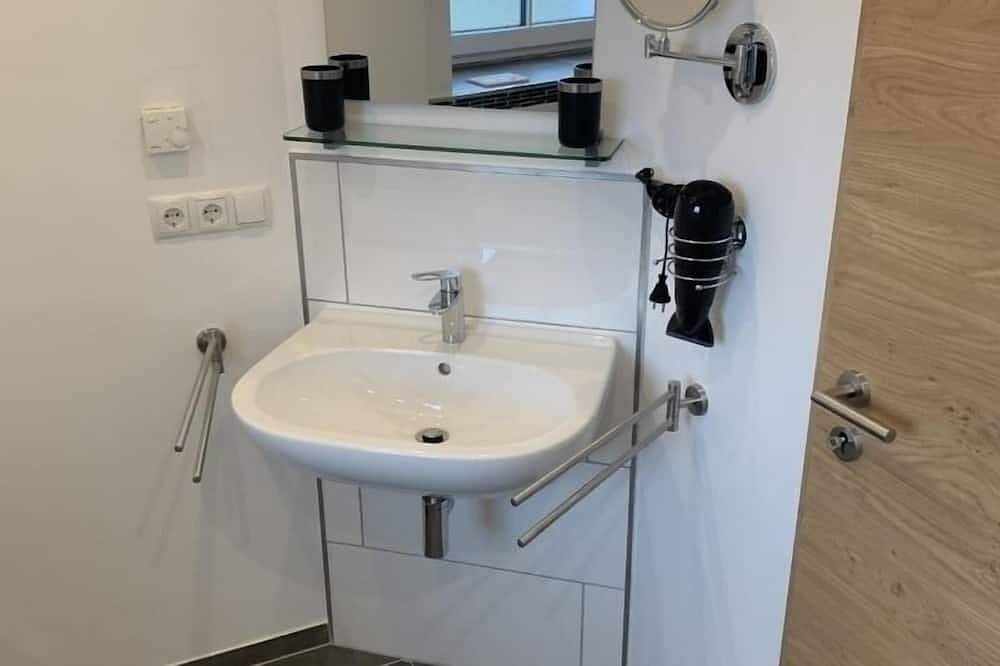 Ganze Wohnung, Ferienwohnung/App. für 6 Gäste mit 85m² in Lierschied in Lierschied, Mittelrhein