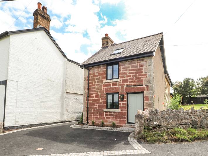 Ty Coch in Ruthin, Denbighshire