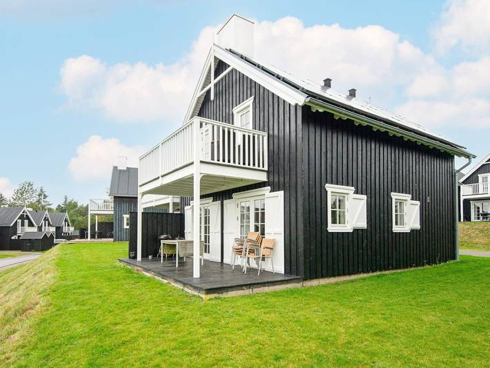 Ferienhaus für 8 Personen, mit Sauna und Terrasse sowie Whirlpool und Pool in Silkeborg