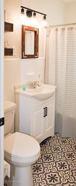 Pet/Family Friendly Renovated Bungalow By Emory in Decatur, Georgia