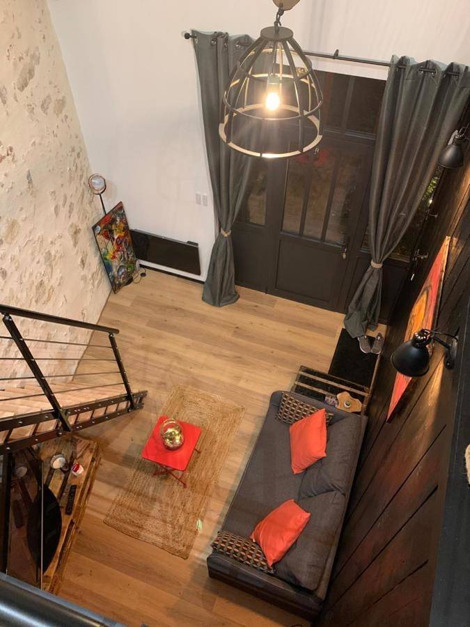 Chambre d’hôte pour 3 personnes, avec piscine et terrasse ainsi que vue et jardin à Le Mans - 4