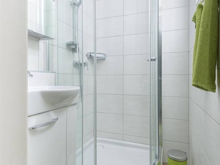 Ferienwohnung für 6 Personen, mit Seeblick und Balkon in Treffen am Ossiacher See - 4