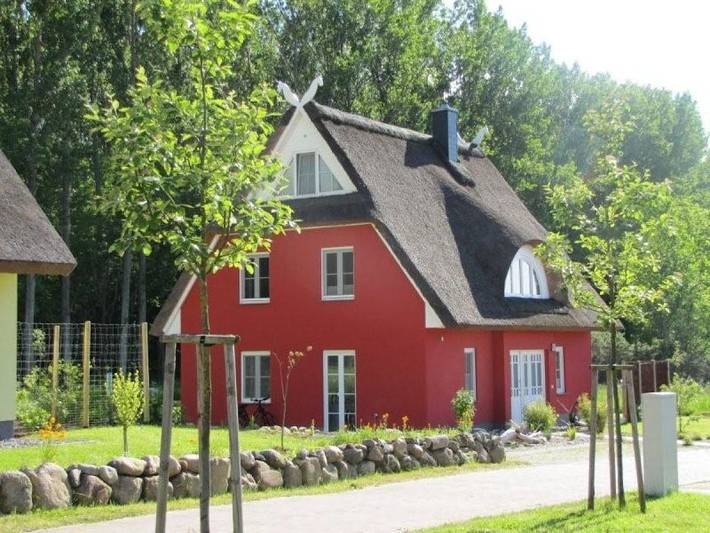 Ferienhaus für 8 Personen, mit Terrasse und Garten an der Ostsee
