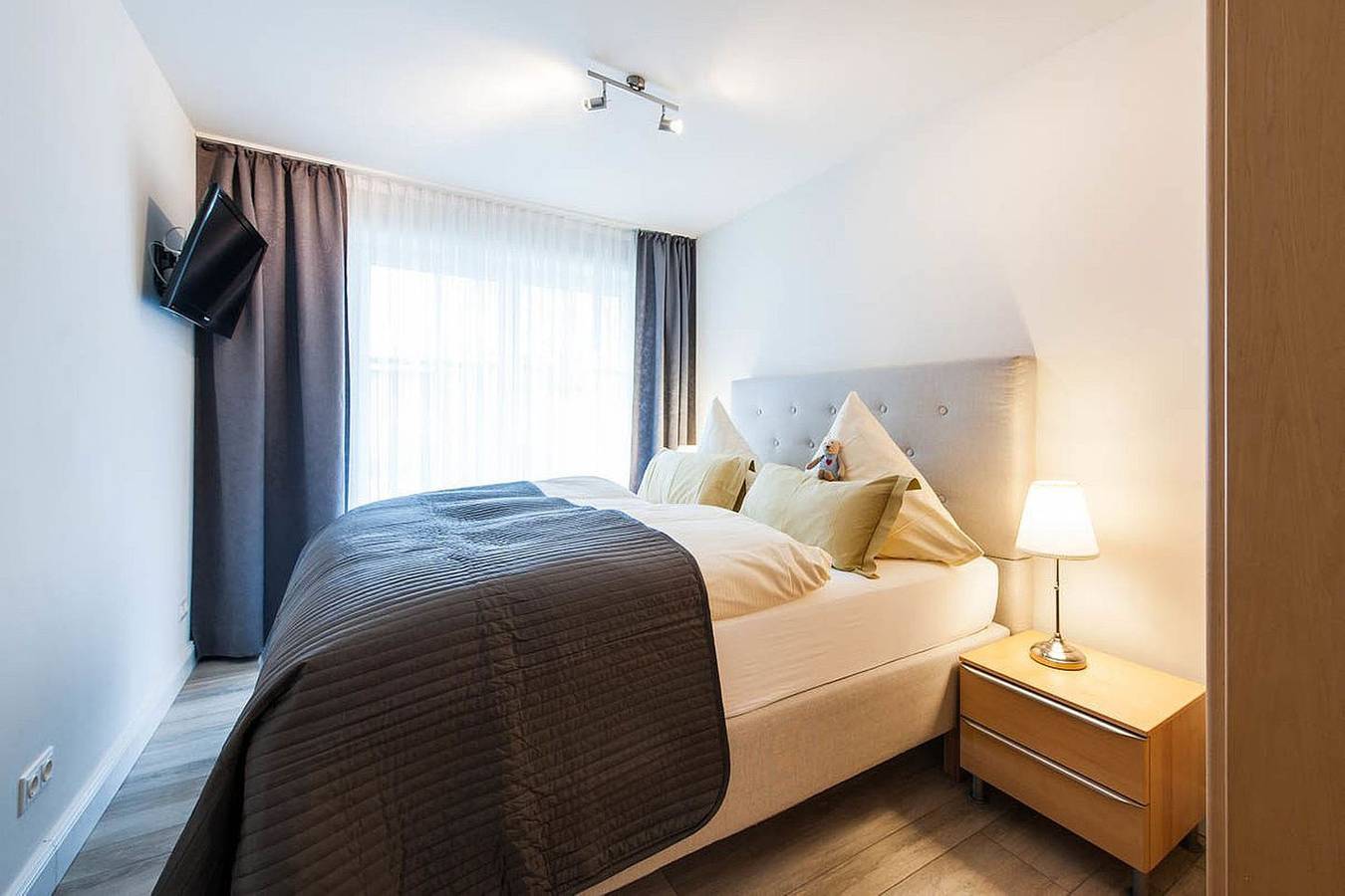 Ganze Wohnung, Wohnen unter Reet - Ferienwohnung für 4 Personen in Büsum, Dithmarschen