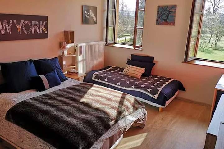 Location de vacances pour 9 personnes, avec Jardin à La Houssière - 4