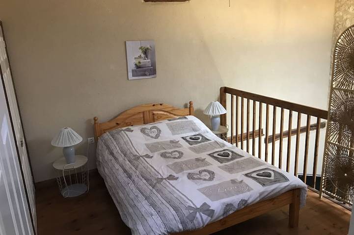 Location de vacances pour 5 personnes, avec terrasse à Les Lèves-et-Thoumeyragues - 2