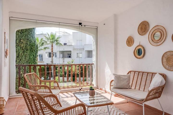 Apartamento para 5 personas, con piscina y balcón en El Paraíso