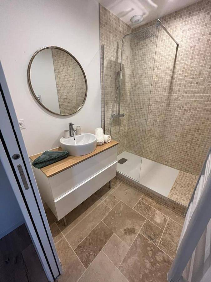 Location de vacances pour 8 personnes, avec jardin à Saint-Genis-Laval - 4