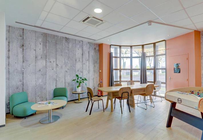 Hôtel pour 2 personnes, animaux acceptés à Montluçon - 2