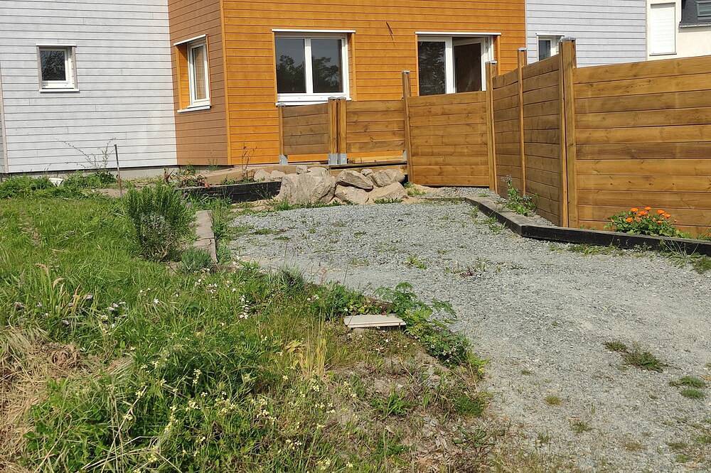 Wooden villa in residence near salt marshes and sea in La Turballe, Côte d'Amour