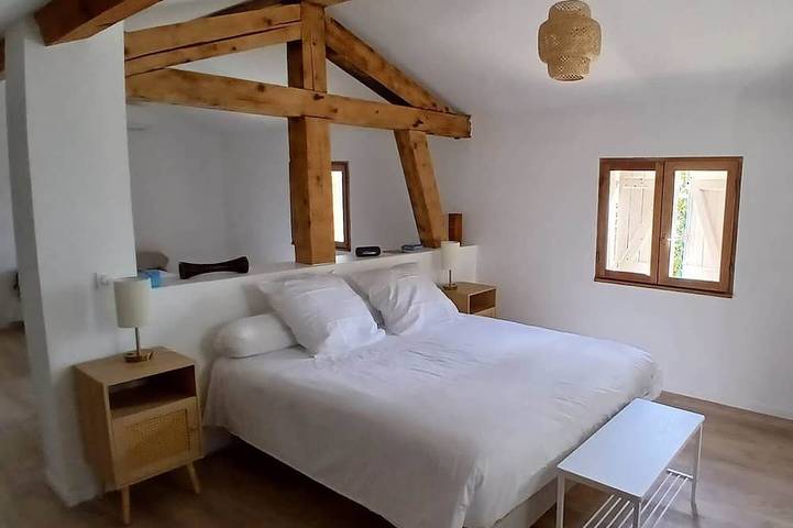 Chambre d’hôte pour 4 personnes, animaux acceptés à Lalande-de-Pomerol