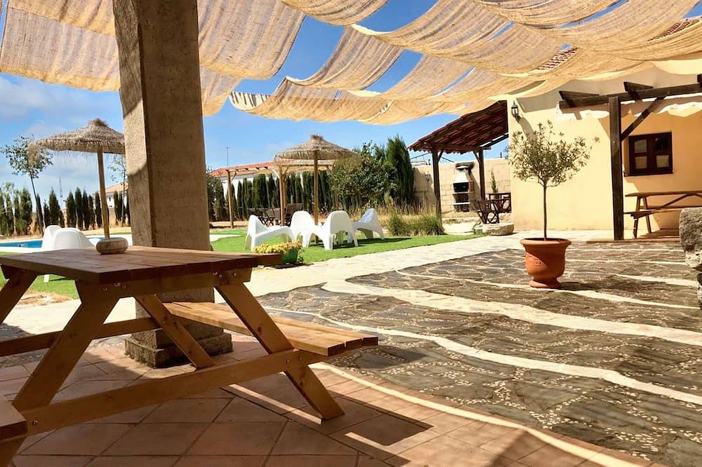 Homerez - Casa acogedora en Alcaracejos con piscina compartida in Villanueva del Duque, Provincia de Córdoba