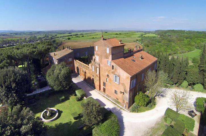 Rustico per 2 persone, con Terrazza e Giardino nonché Piscina e Panorama a Roma