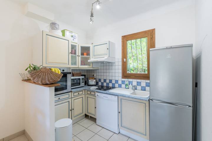 Location de vacances pour 8 personnes, avec jardin et balcon à Pietrosella - 4