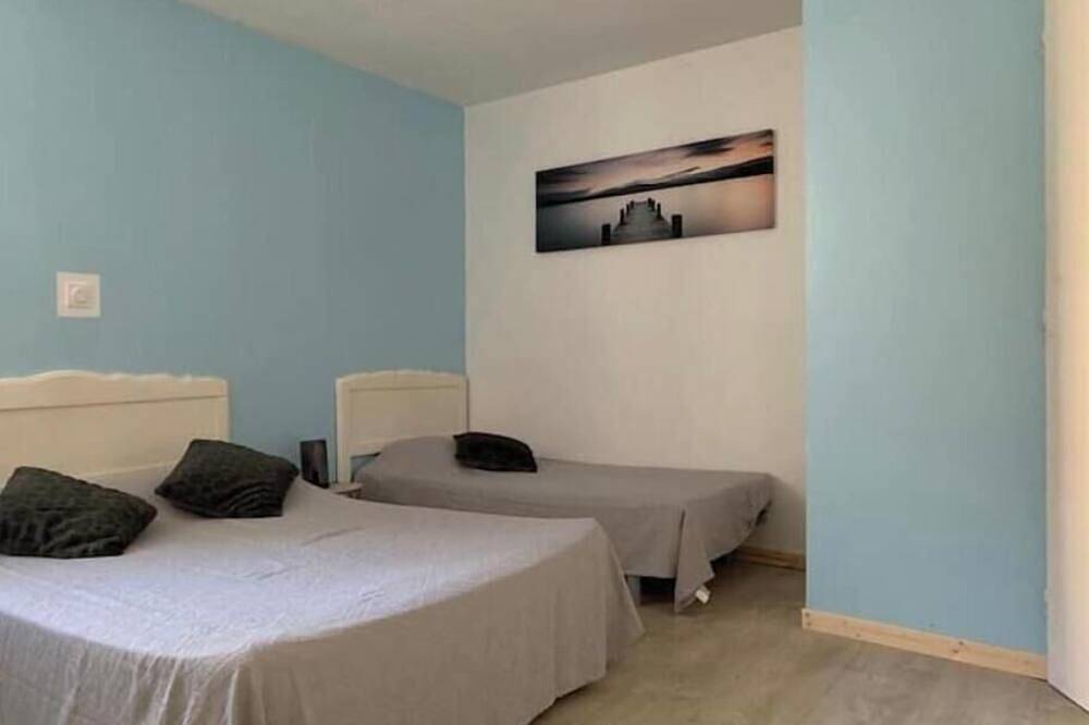 Gite 20 couchages avec un Jacuzzi 16 places in Bourdeaux, Région de Die