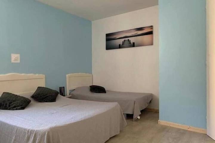 Location de vacances pour 22 personnes à Bourdeaux - 2