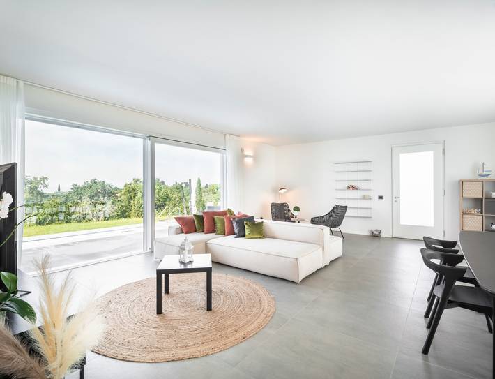 Ferienhaus für 12 Personen, mit Balkon und Garten sowie Seeblick in Lazise - 2