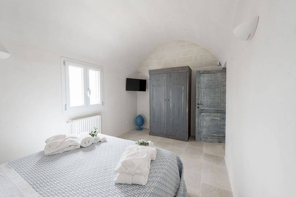 Trullo Lillo -Trullo & private swimming pool in Marina di Ostuni, Salento