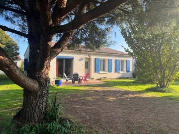 Gîte pour 6 personnes, avec jardin ainsi que vue et terrasse à Saint-Laurent-de-la-Prée