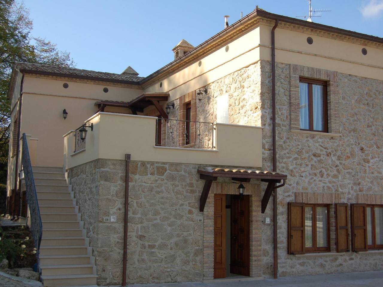Appartamento intero, Wohnung in San Rocco mit Privatparkplatz in Roccamontepiano, Parco Nazionale della Majella