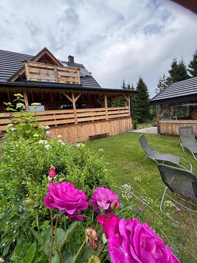 Apartament wakacyjny dla 9 osób, z Balkon i Jacuzzi oraz Taras i Ogród w Nowy Targ