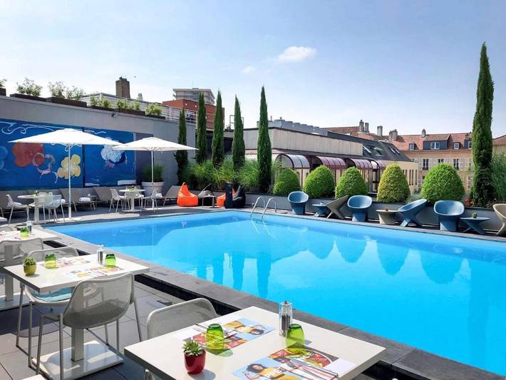 Hôtel pour 2 personnes, avec piscine et terrasse, animaux acceptés