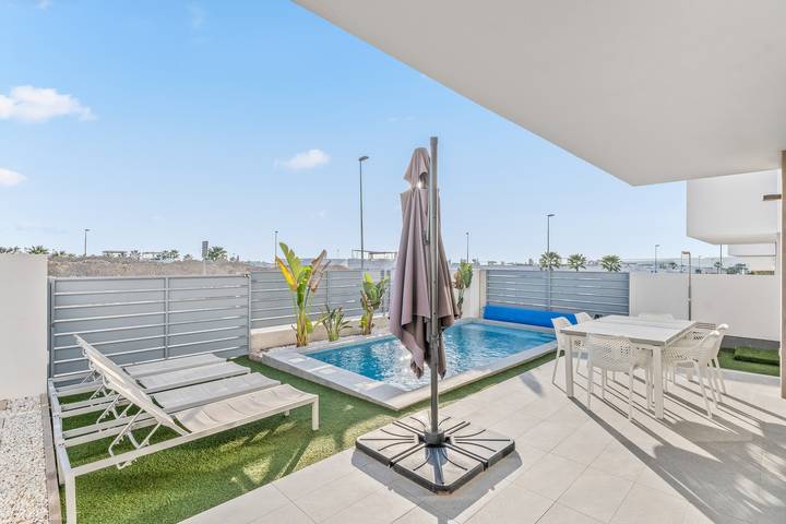 Casa rural para 7 personas, con jardín y vistas al lago en Orihuela - 2