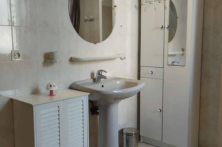 Haus in schönen Dorf im touristischen Corse in Roccapina, Monacia-d'Aullène