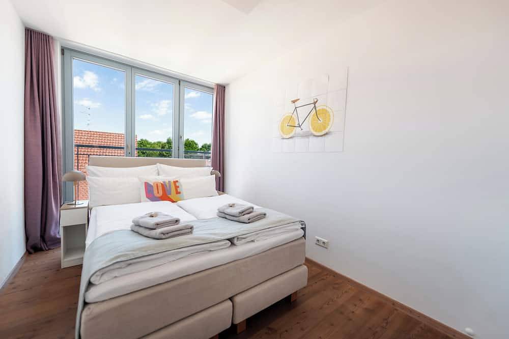 Ganze Wohnung, Luxury Penthouse for 8/Center/Parking/Therme 8 min/Airport 15 min in Erding, Oberbayern