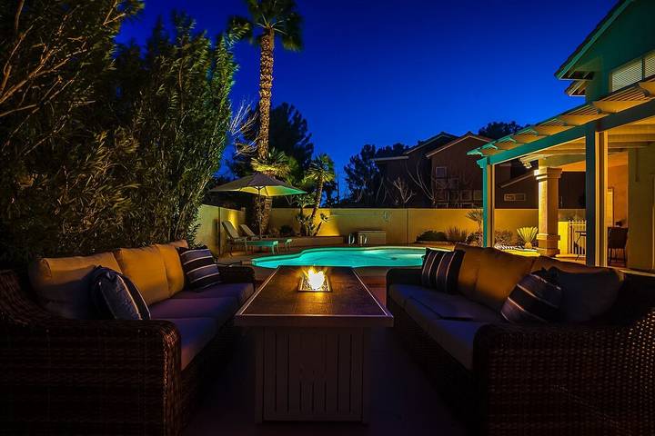 Vacation rental for 10 people, with yard in Henderson