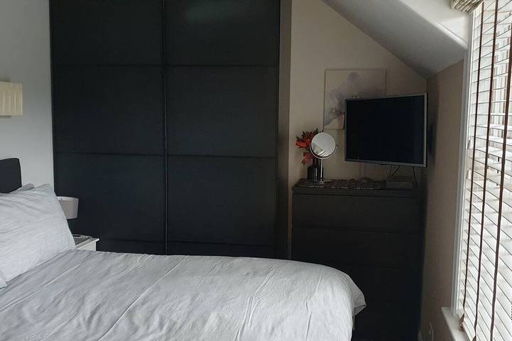 Entire apartment, Comfortable town pad with a river view in Peebles, Scottish Borders