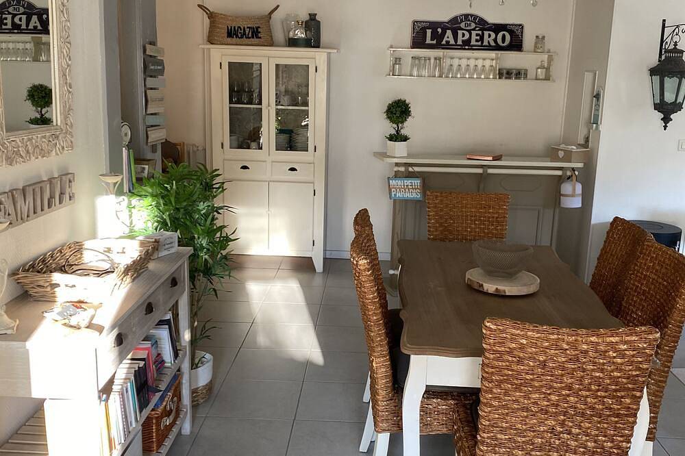Charming cottage 50 m from Le Nau beach in Le Pouliguen, Côte de Jade