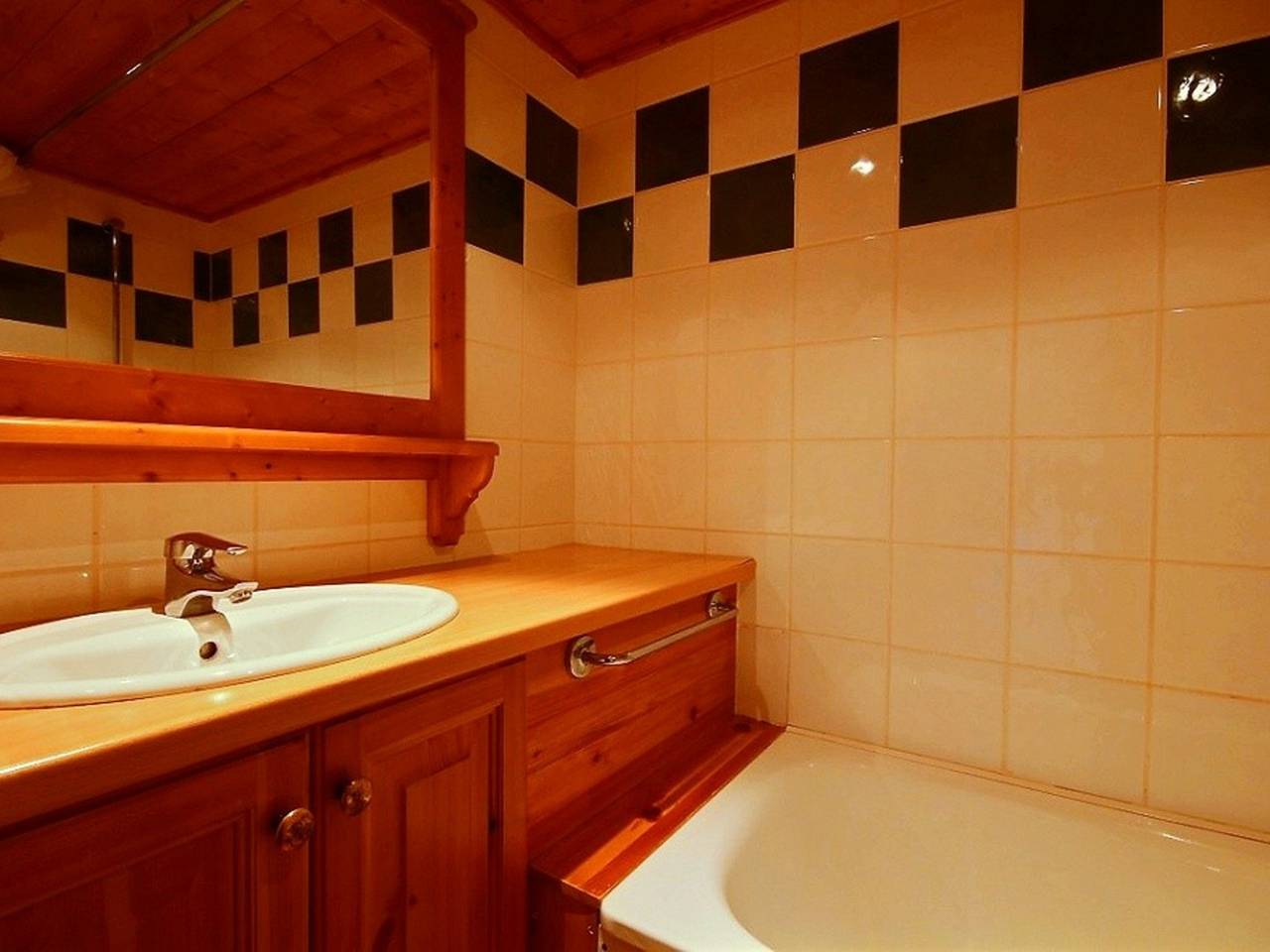 Ganze Wohnung, Triplex für 7 mit großer Terrasse an den Pisten in Plagne Villages, La Plagne-Tarentaise