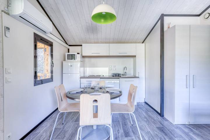 Location de vacances pour 6 personnes, avec piscine et terrasse à Solliès-Toucas - 4