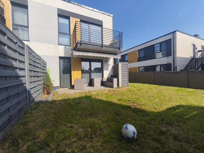 Apartament wakacyjny dla 3 osób, z ogród i taras w Słupsk