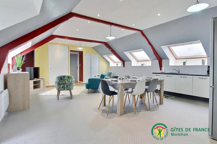 Gîte pour 4 personnes, avec terrasse ainsi que piscine et jardin à Péaule - 4