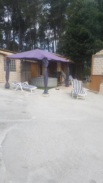 Maison de campagne pour 6 personnes, avec jacuzzi dans Largentière