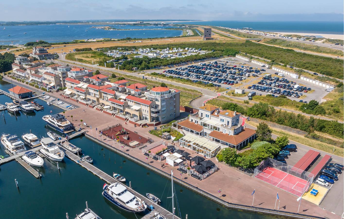 Hausboot für 4 Personen mit Ausblick in Ouddorp, Goeree-Overflakkee