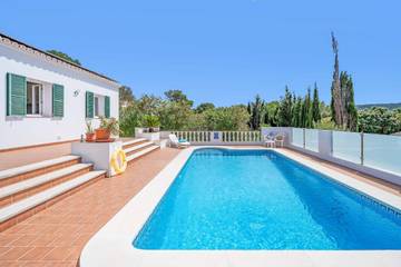 Villa in Es Mercadal, Menorcas Küste für 6 