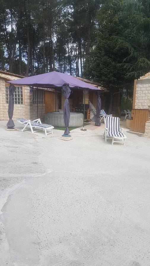 Paisible Chalet 5 personnes maxi en option 8 pers Spa in Ardèche