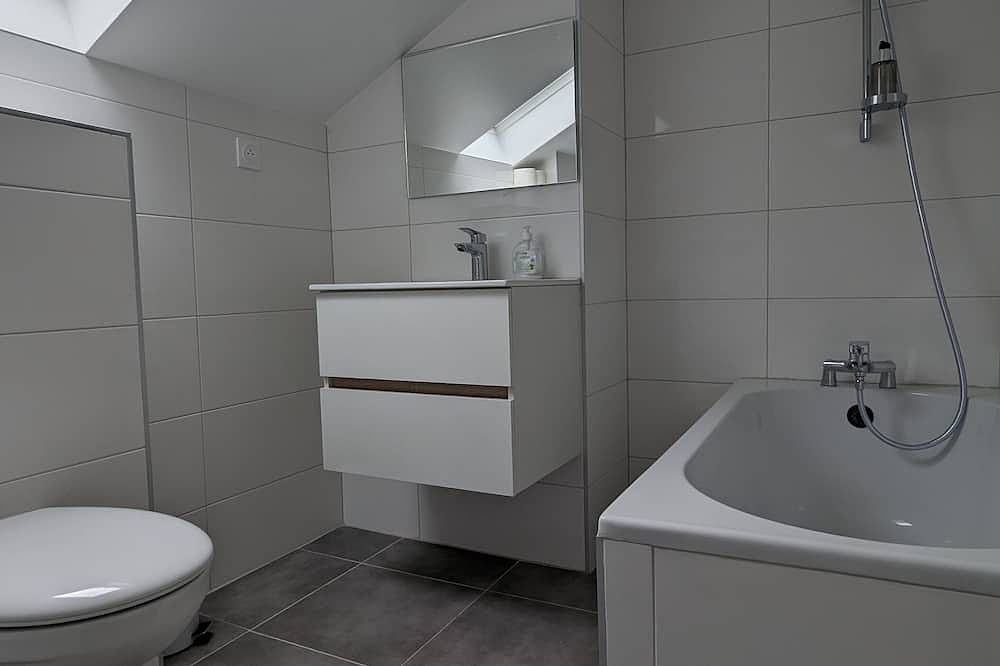 Entire apartment, Appartement Proche de Bâle et Colmar - 3e Étage in Mulhouse, Mulhouse region